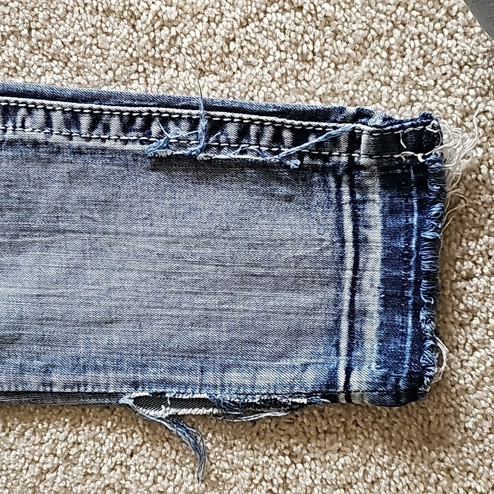 Jeans - Picture 7 of 8
